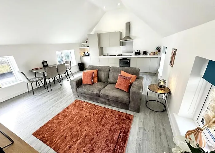 Stylish Penthouse In A Fantastic Location!