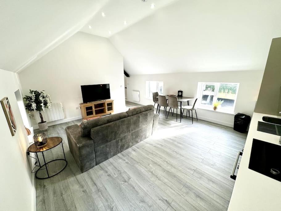 Stylish Penthouse In A Fantastic Location! Apartment *